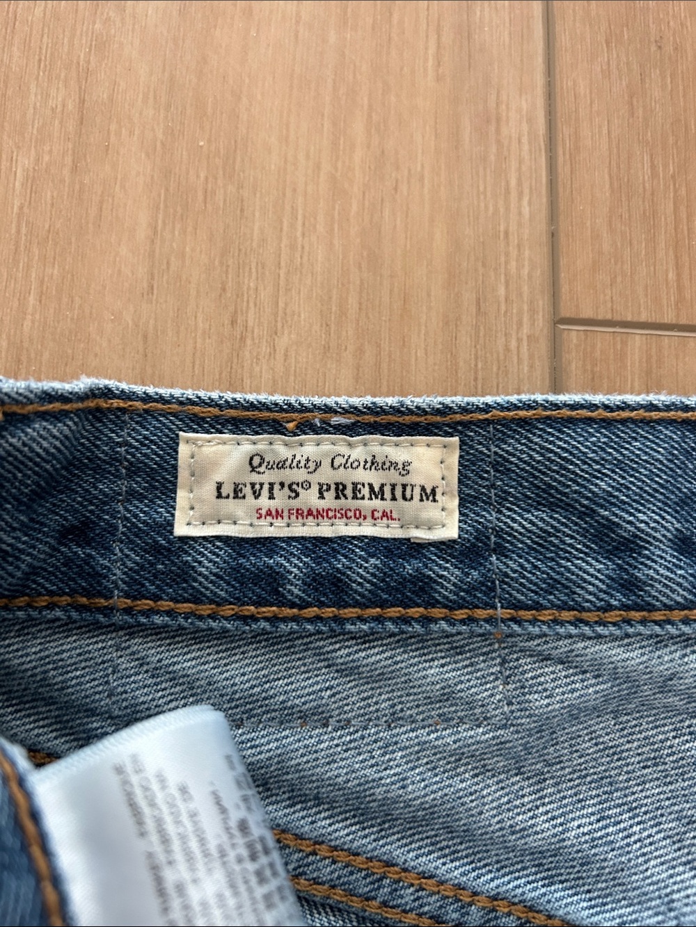 LEVI’S 501 Button-Fly 90’s Fit 100% Denim Jeans - Picture 6 of 12